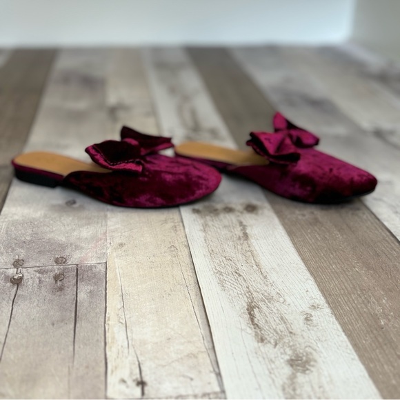 Velvet Bow Burgundy Mule Size 5 1/2 Christmas / Valentines Slip On Dress Shoe - Picture 3 of 7
